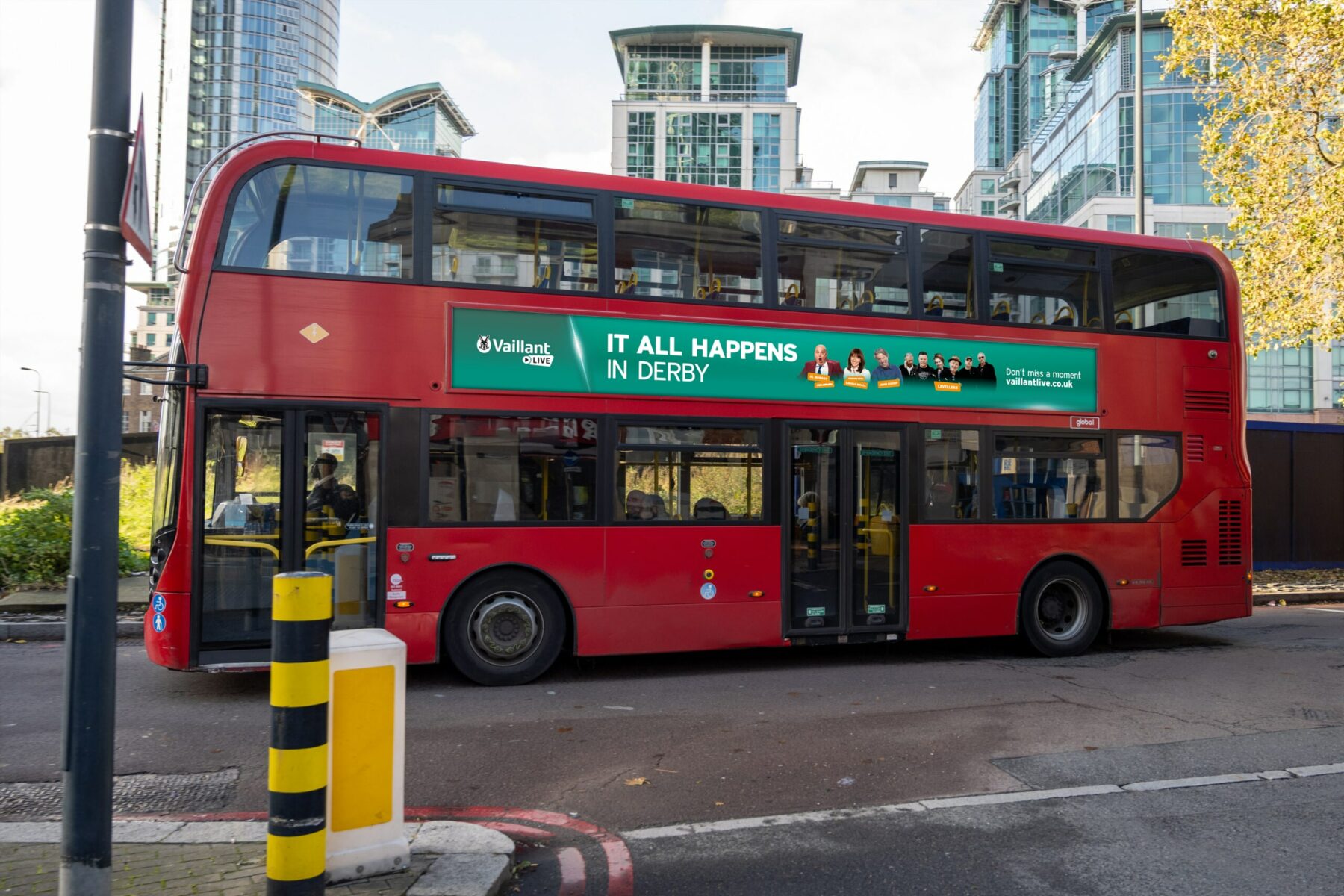 Vaillant Bus Mockup 03 1